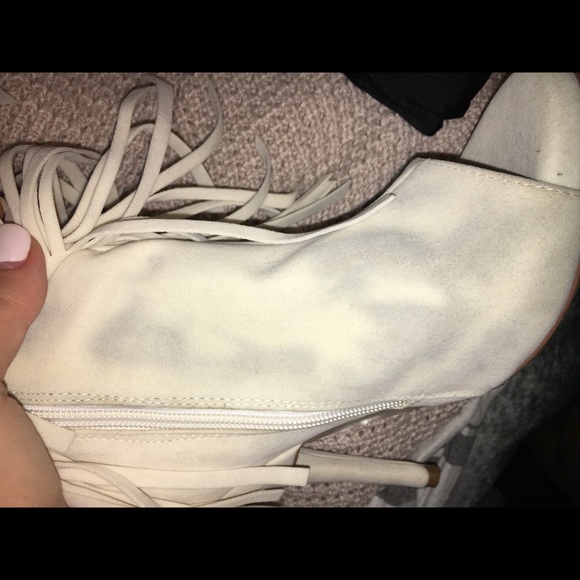 Giuseppe Zanotti White Fringe Heels Size 10 - Picture 7 of 8